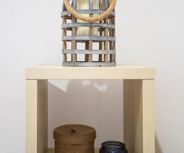 Chill W Pool - Da Rocha