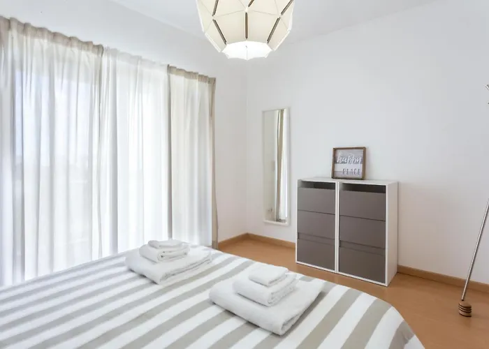 Chill W Pool - Da Rocha Apartament