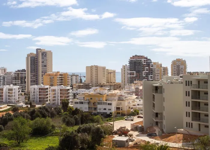 Chill W Pool - Da Rocha *