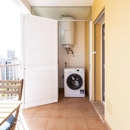 Chill W Pool - Da Rocha